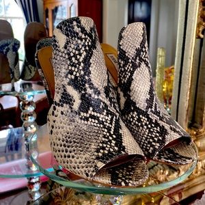 Steve Madden Sinful Snakeskin Mule 8M